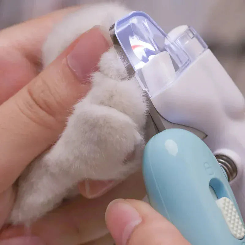 TechnuPet Cat Nail Care LED Pet Nail Clippers
