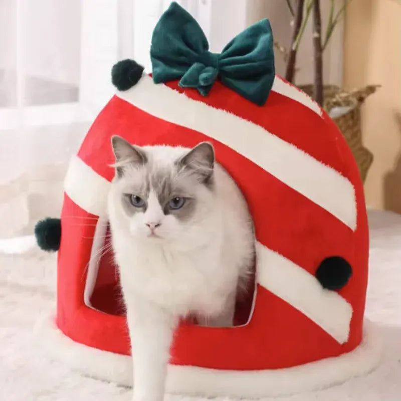 TechnuPet Cat Houses Christmas Box Design Warm Cat Nest Bed