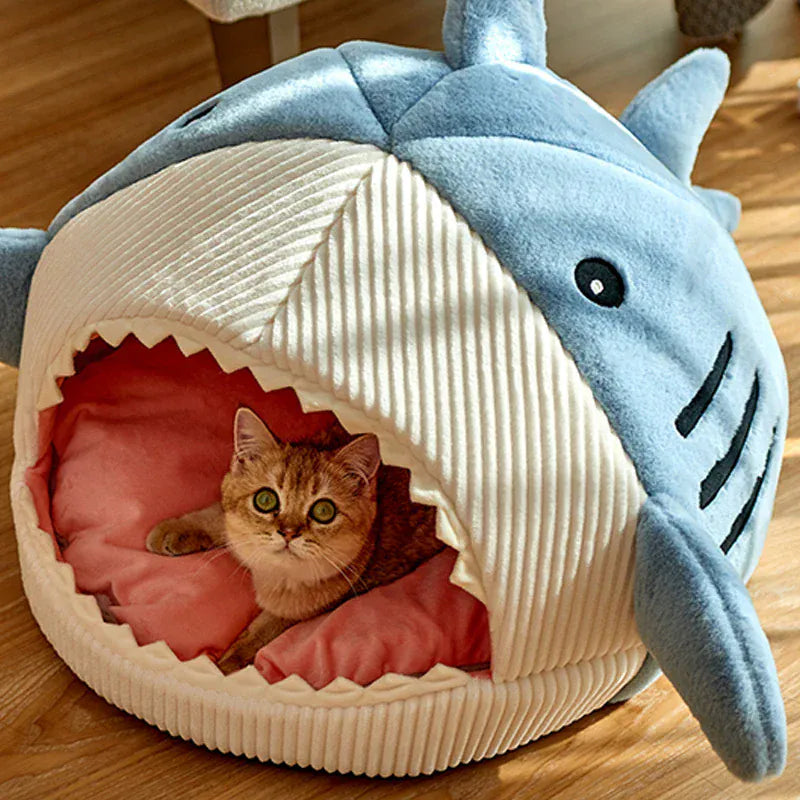 TechnuPet Cat Bed Enclosed Warm Cat Bed